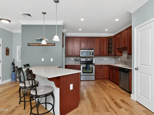 73 Saratoga Road APT 7, Schenectady, NY 12302