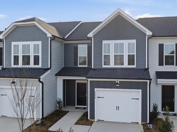 1952 Dapple Dr, Willow Springs, NC 27592