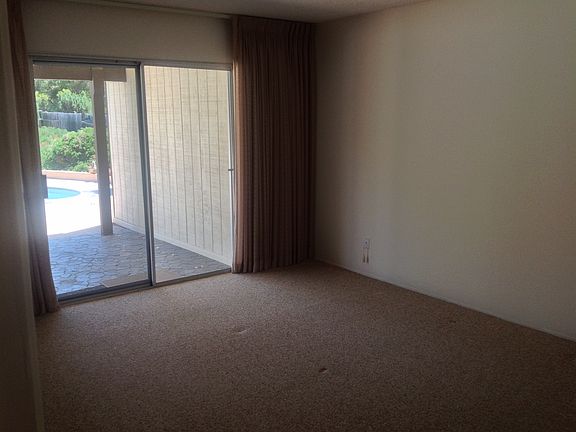 San Dimas master bed_04232014