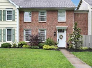 41 Kensington Sq, Mechanicsburg, PA