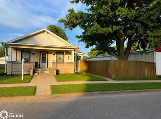 106 S Maple St, Salem, IA 52649