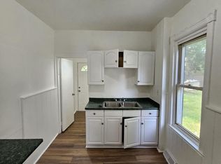 11 Hayes Ave, Trenton, NJ 08618