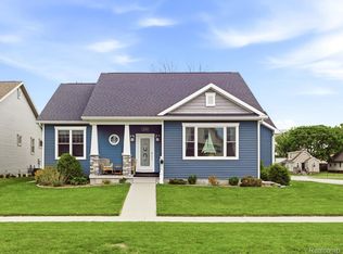 2600 Armour St, Pt Huron, MI 48060