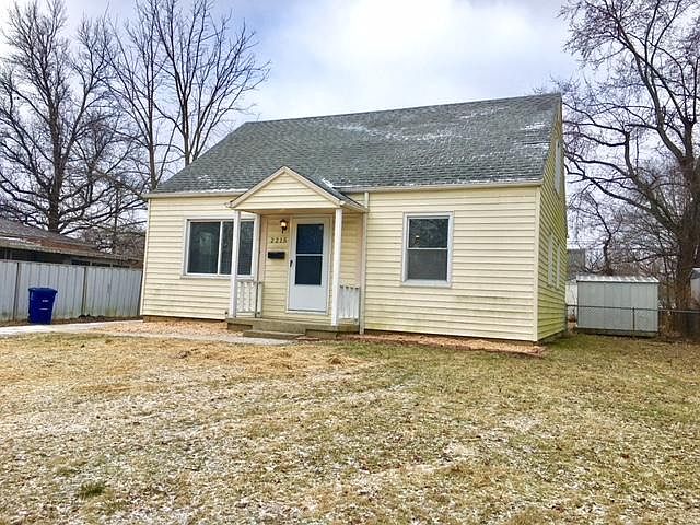 1st image of 2215 Woodland Ave
