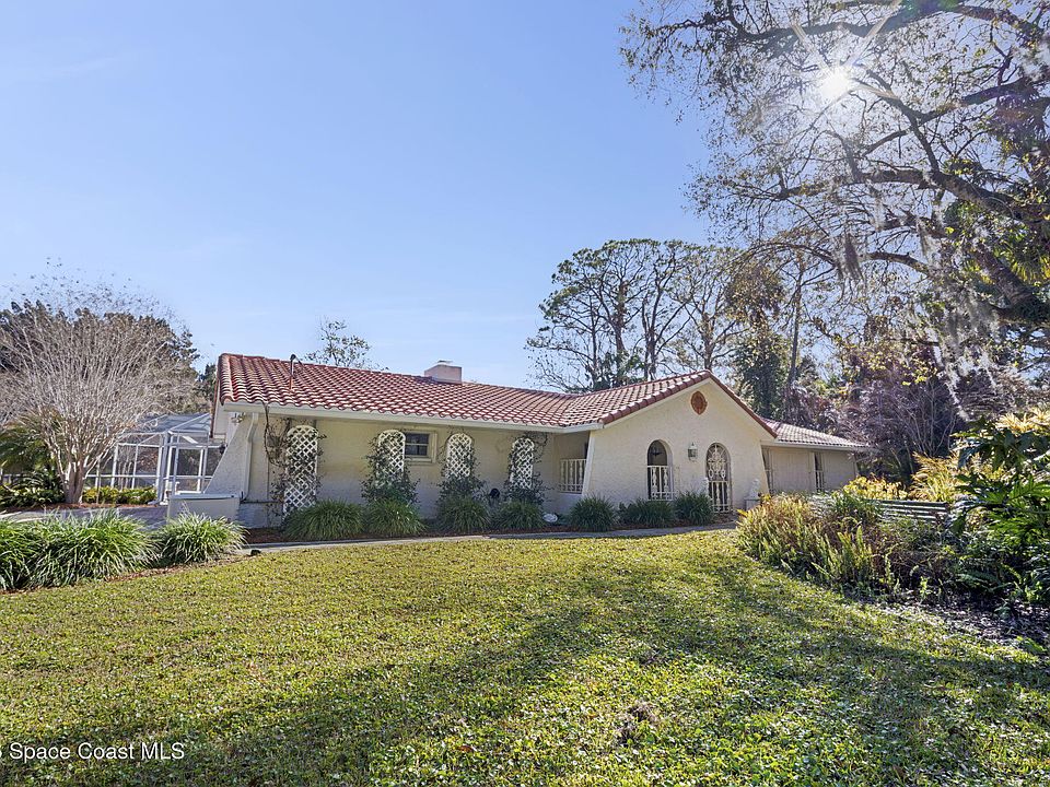 1st image of 620 W Pine Rd