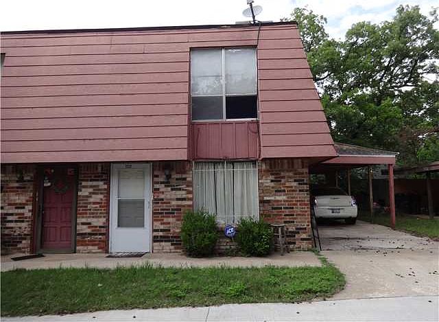 1st image of 1132 N Bradley Ave