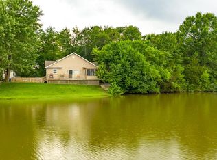 8213 E 256th St, Freeman, MO 64746