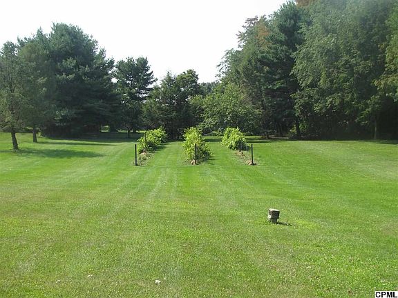 4th image of 17 Conifer Ln