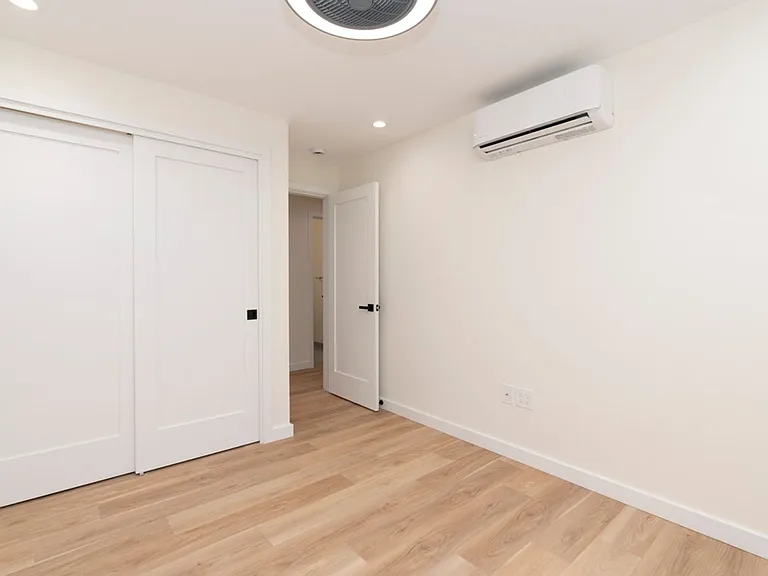Park Haven Apartments — Photo 8