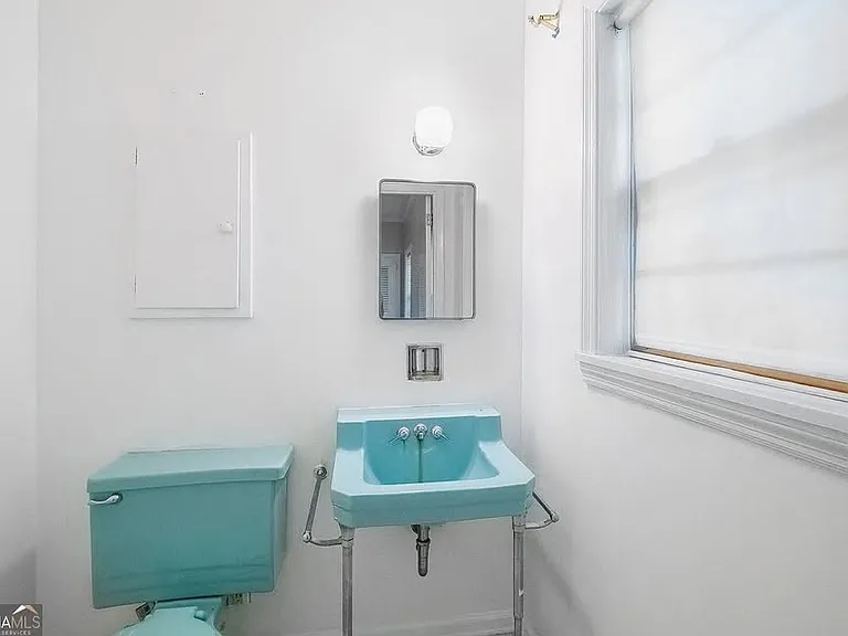 757 Old Ivy Rd NE — Photo 19