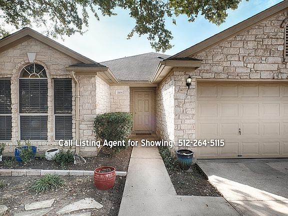3rd image of 1109 Blue Fox Dr