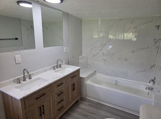 3618 Penelope St, Dallas, TX 75210