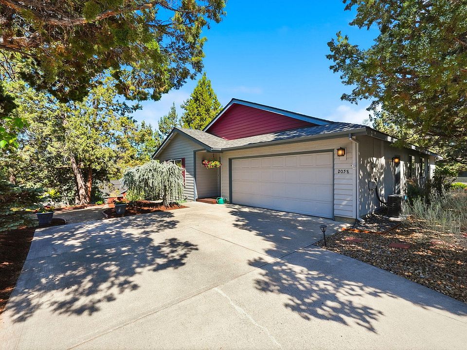 1st image of 2058 NE Hollow Tree Ln