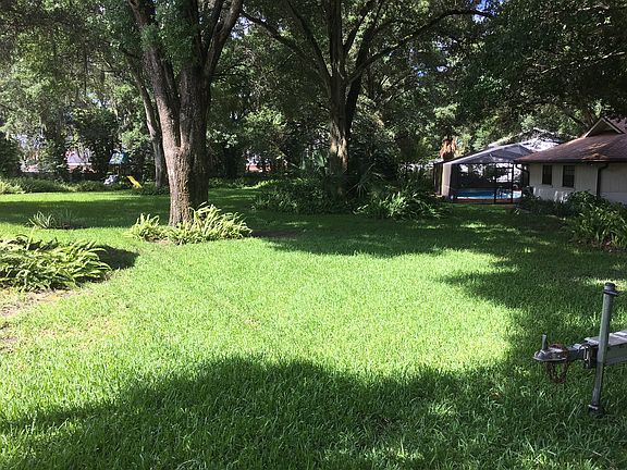 2nd image of 5342 Loch Pl