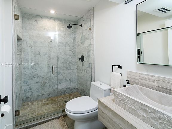 5th image of 339 Poinciana Dr #339