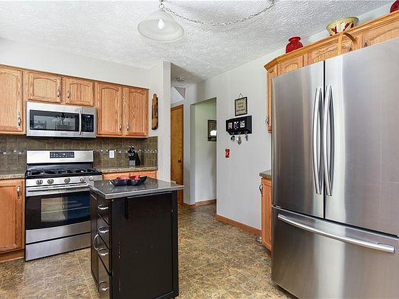 4th image of 2880 Vollmer Dr