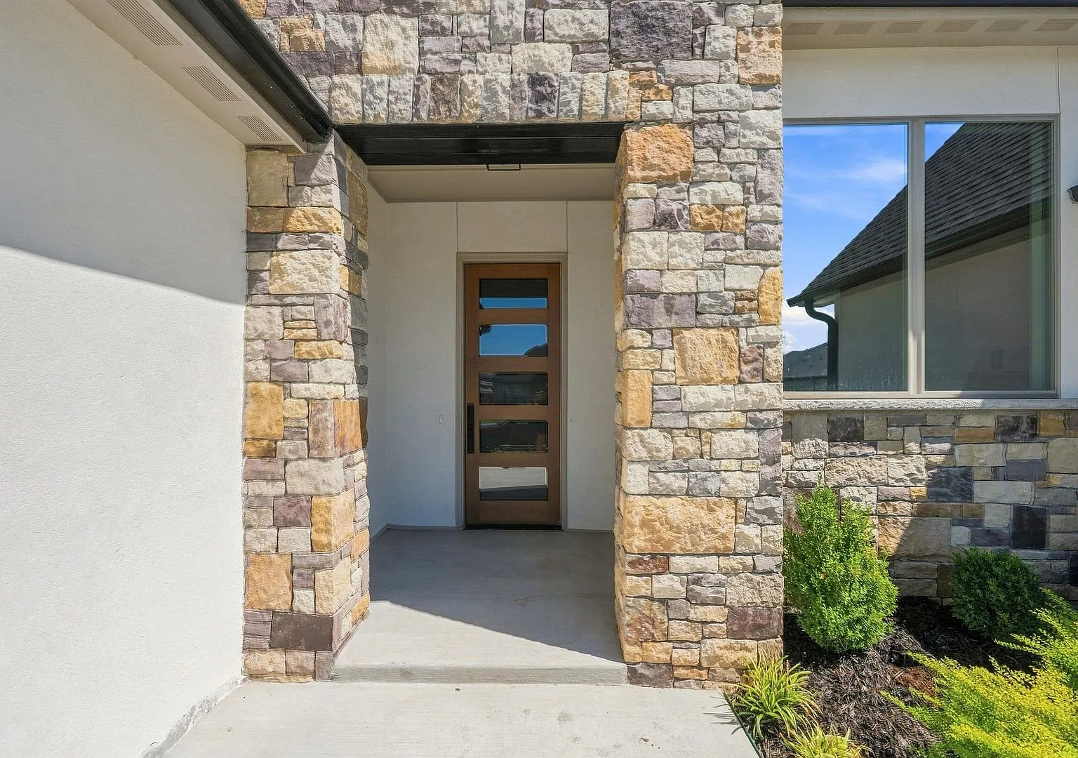 This new construction Jenks home in Bixby West schools is ready for you — Photo 2