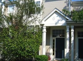 34323 N Barberry Rd, Round Lake Beach, IL 60073