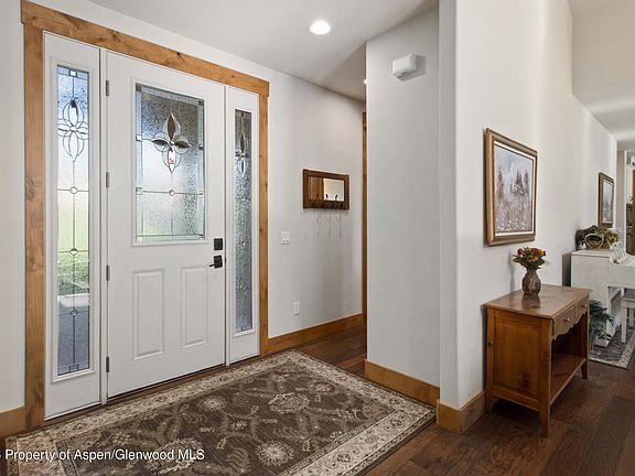 5th image of 1342 River Bend Way