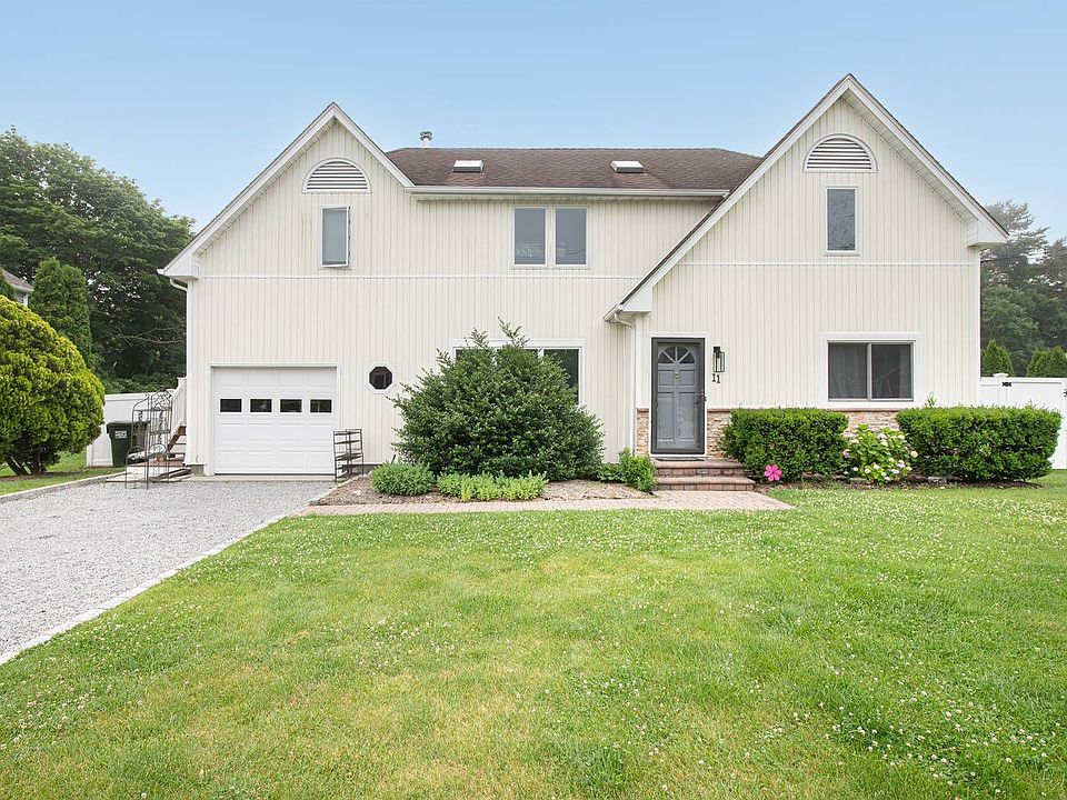 1st image of 11 Linda Ln