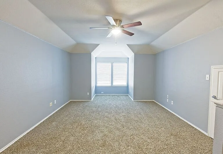 1201 Rain Fern Dr — Photo 2