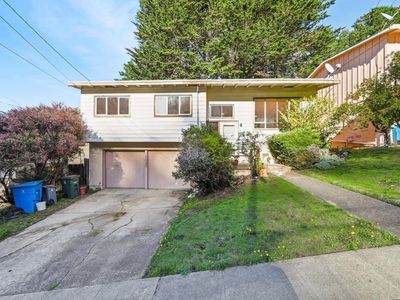 1035 Barcelona Dr, Pacifica, CA, 94044