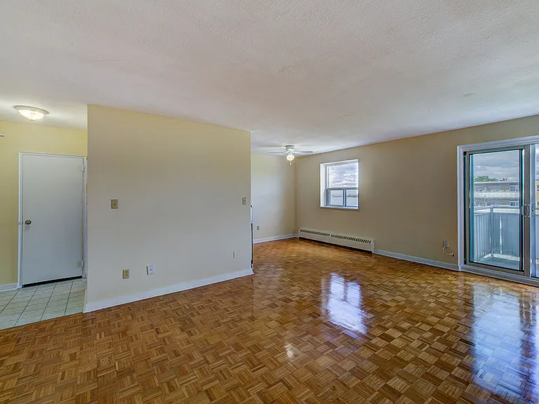 31 Park Blvd — Photo 16