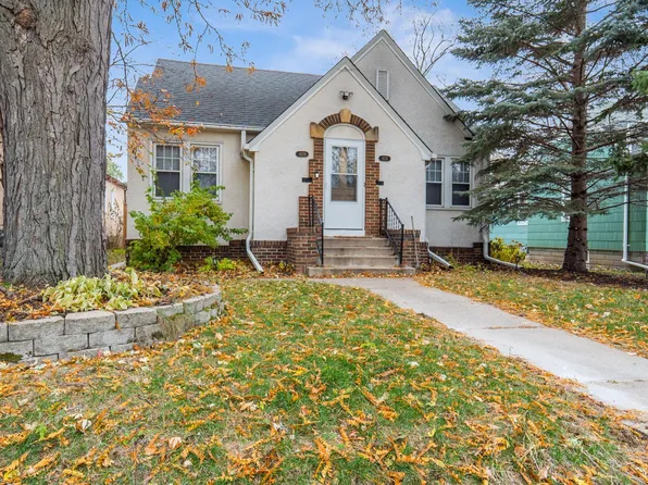 4329 Thomas Ave N, Minneapolis, MN 55412