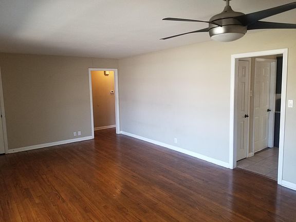 3rd image of 1805 Carlton St