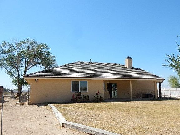 2nd image of 2647 S Country Club Dr