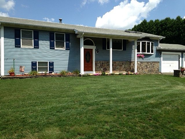 1st image of 11 Palisades Blvd