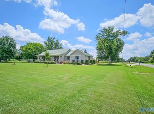 24960 Traci Lynn Dr, Athens, AL 35613