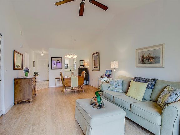 5th image of 935 Capri Isles Blvd APT 52