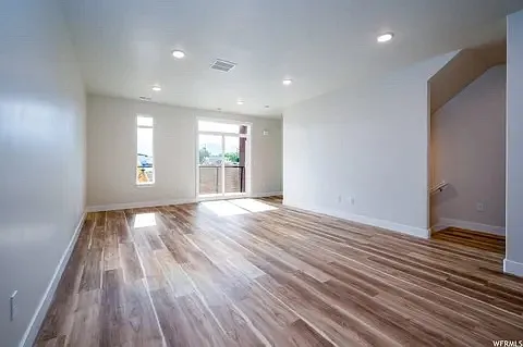 454 E Depot St — Photo 9