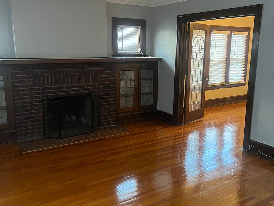 1st image of 178 W Dakota #2