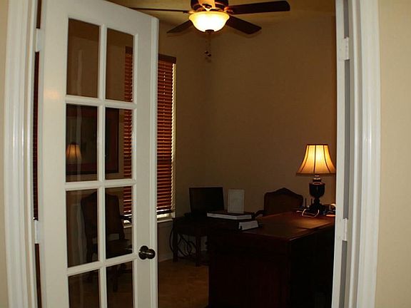 5th image of 10230 Rosebud Ln