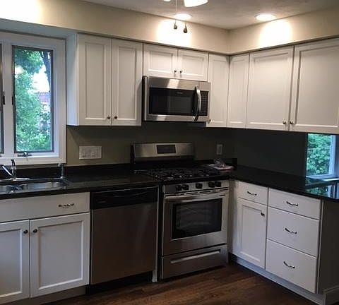 2nd image of 1159 Smithfield Ave #4