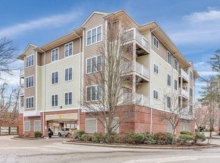 15 Summer St #103, Franklin, MA 02038