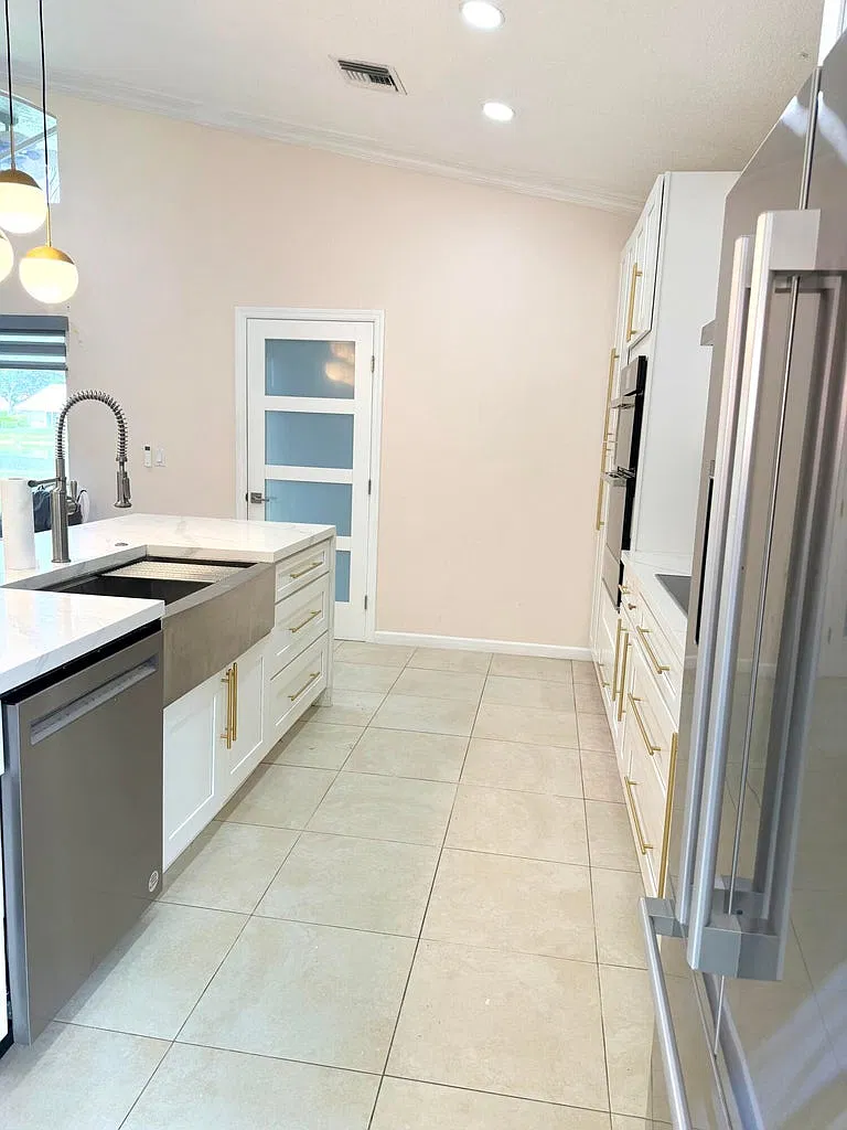 3 bed, 1814 sqft, $4,000 — Photo 2