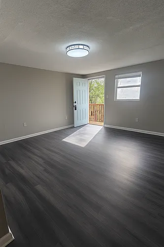 101 S Forest St #5 Photo 1