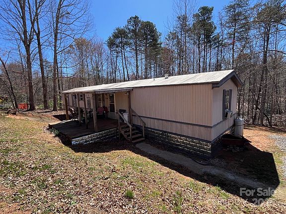 4th image of 127 Squirrel Hollow Dr