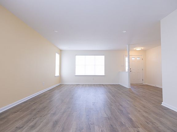 4th image of 768 W Glenview Dr