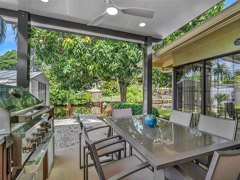 2555 Nassau Ln — Photo 23