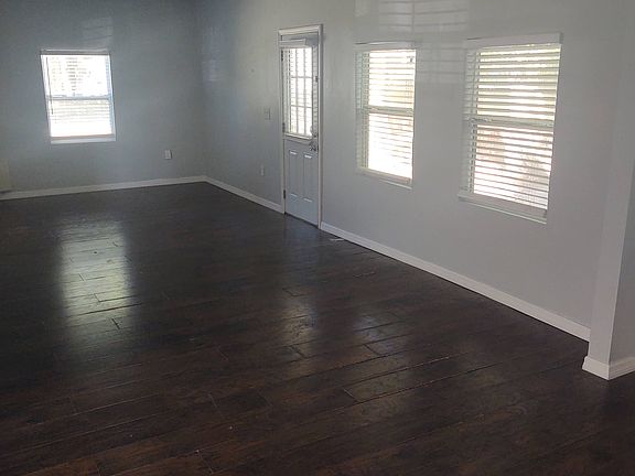 3rd image of 5115 N Central Ave