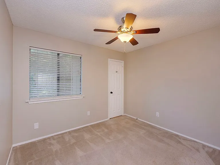 12917 Meehan Dr — Photo 24