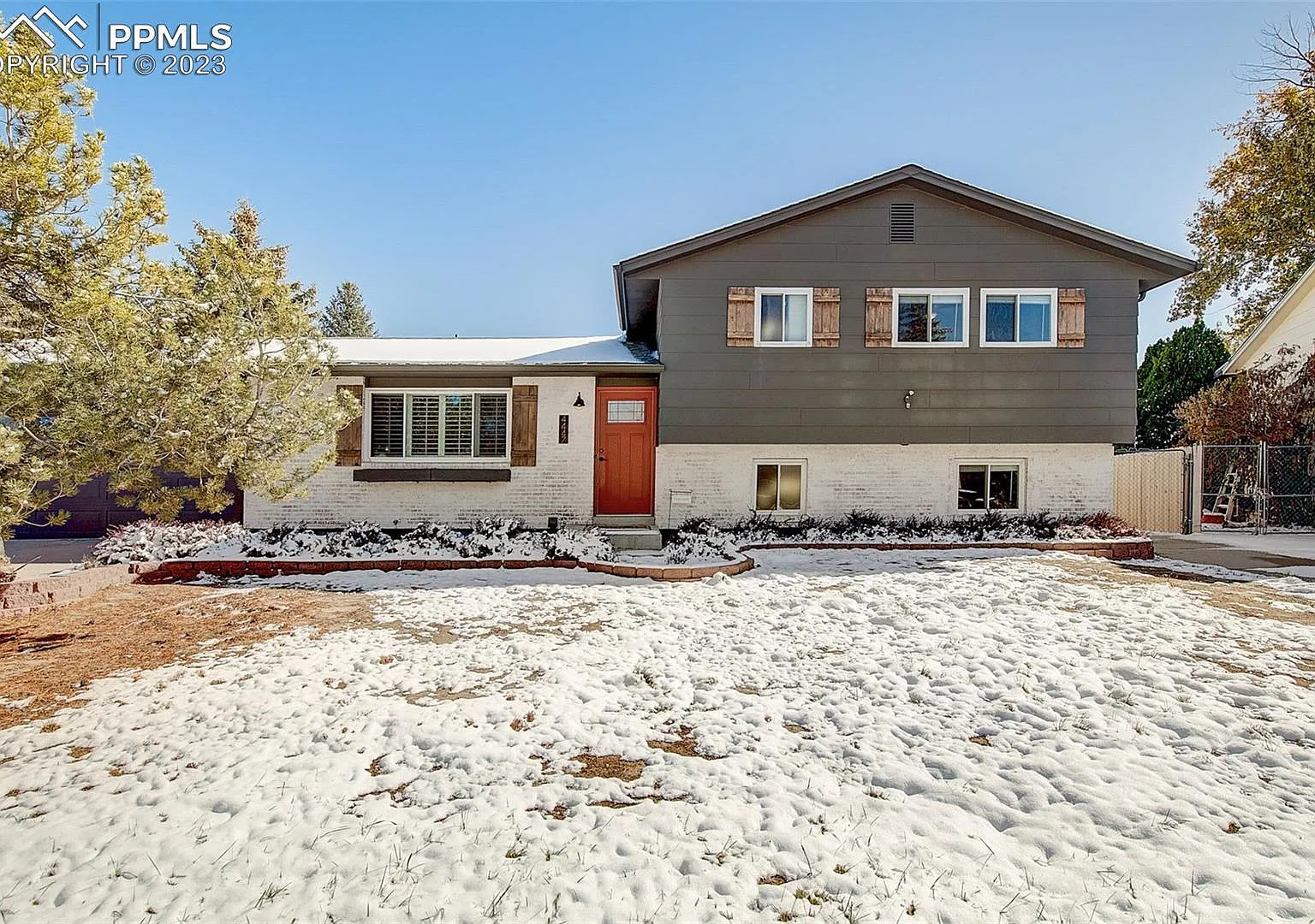 4447 Ranch Cir — Photo 1