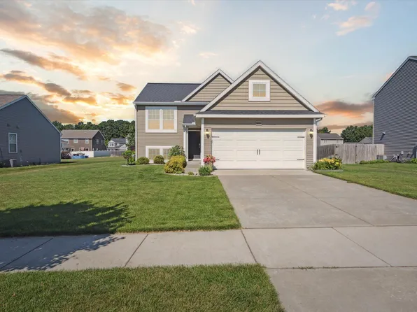 58852 Silvergrass Dr, Mattawan, MI 49071