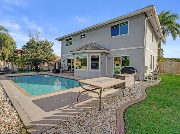 13901 Appalachian Trl, Davie, FL 33325