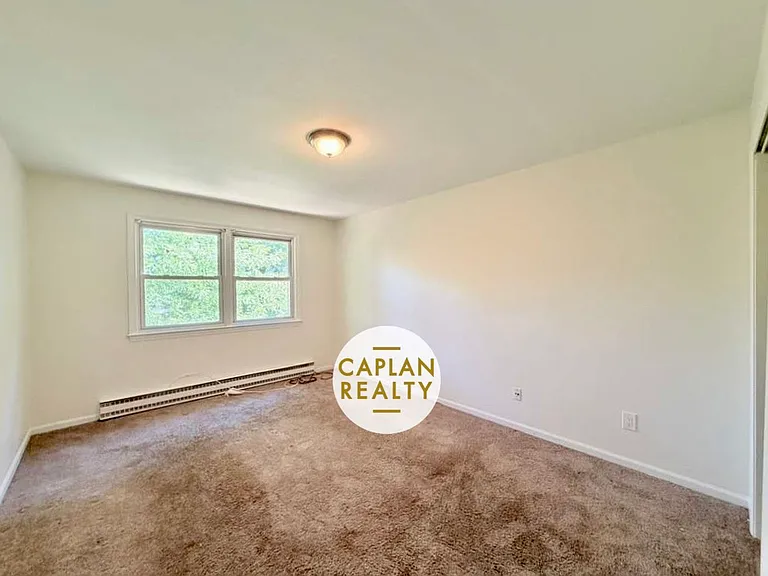 460 Whalley Ave #3O4 — Photo 4