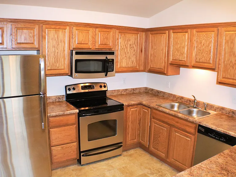 545 Pond View Drive — Photo 23